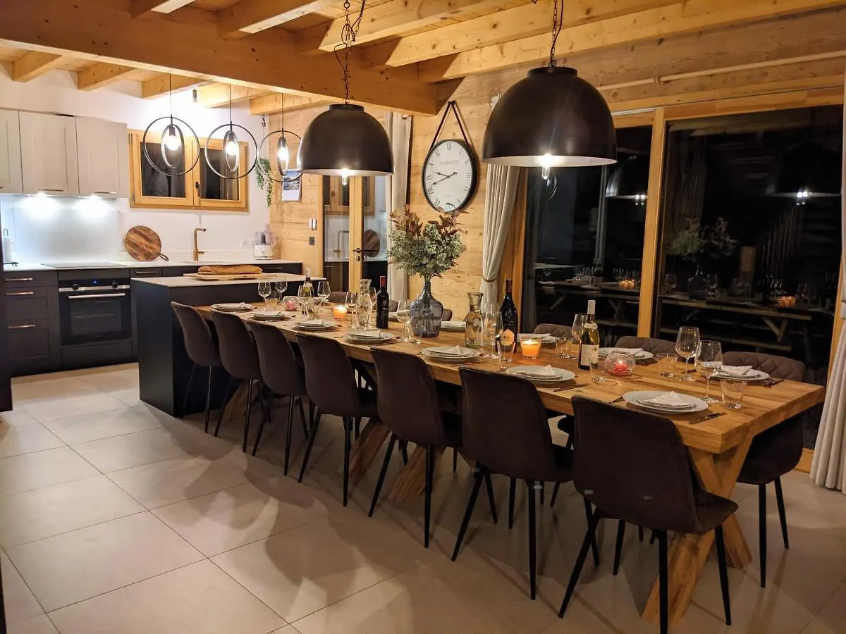 Chalet Neuf 14 Pers Proximite La Clusaz Et Grand Bornand Saint-Jean-de-Sixt France