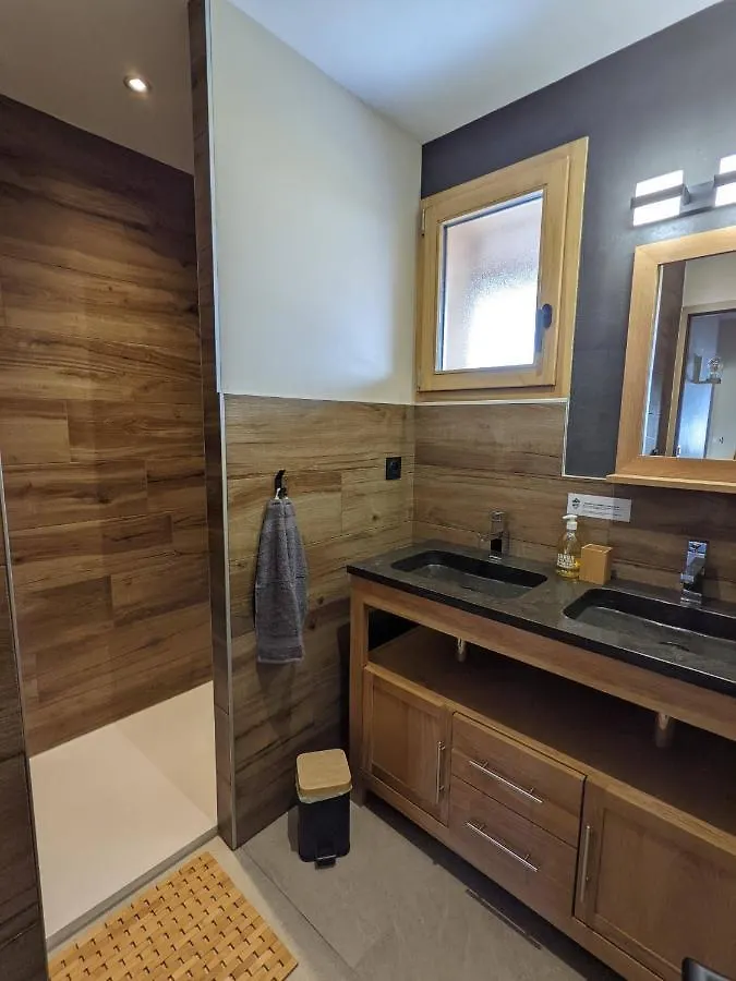 Chalet Neuf 14 Pers Proximite La Clusaz Et Grand Bornand Saint-Jean-de-Sixt 0*,  France